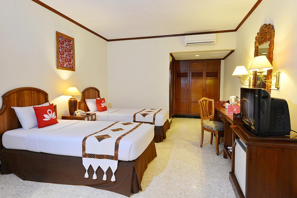 Pakualaman Zen Rooms Jogja Cendrawasih מראה חיצוני תמונה