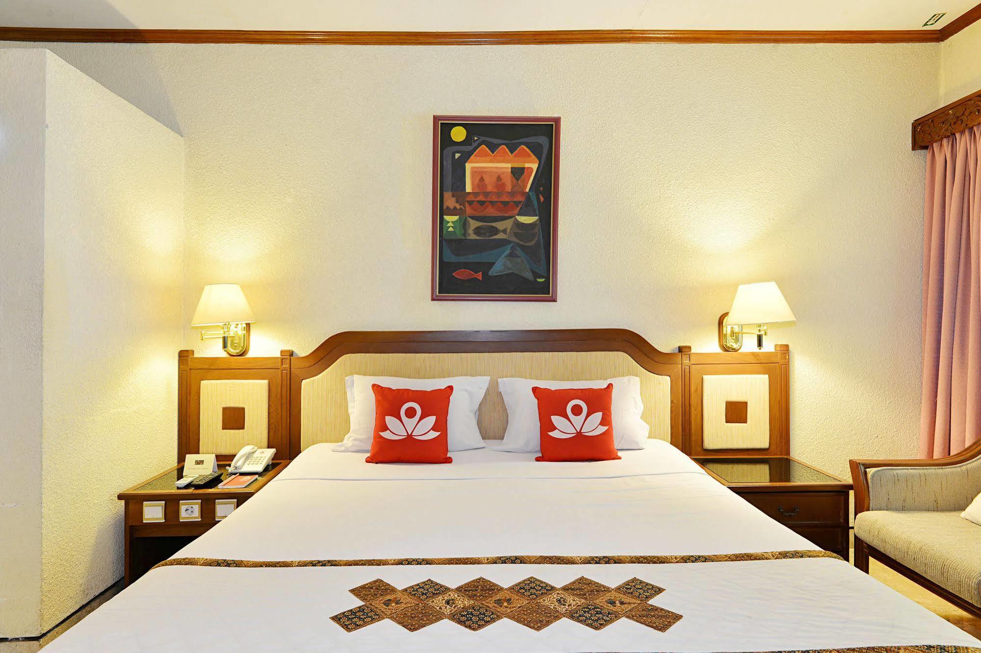Pakualaman Zen Rooms Jogja Cendrawasih מראה חיצוני תמונה