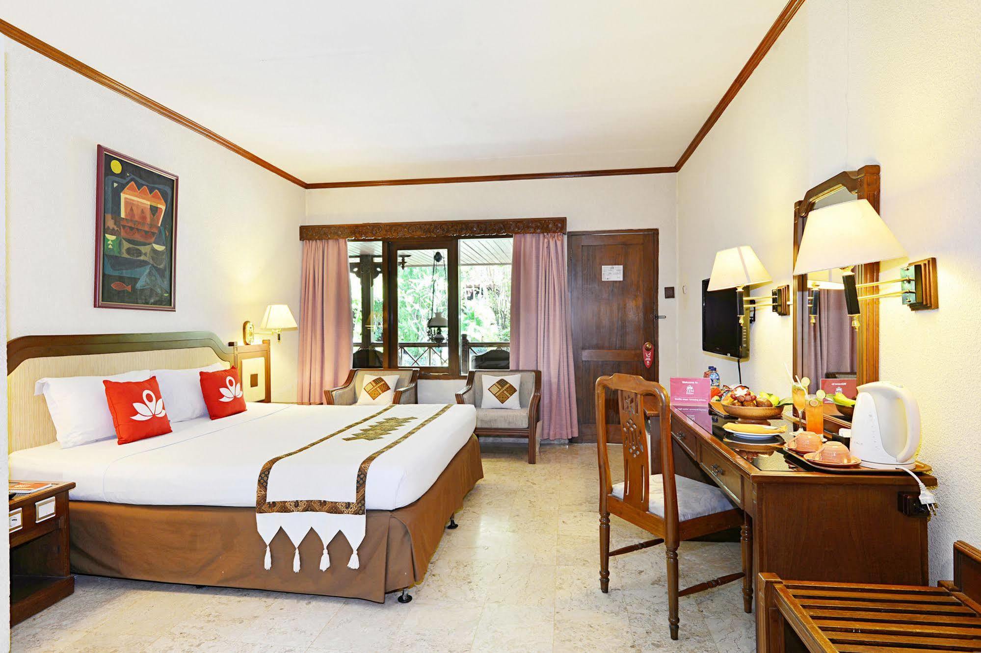 Pakualaman Zen Rooms Jogja Cendrawasih מראה חיצוני תמונה