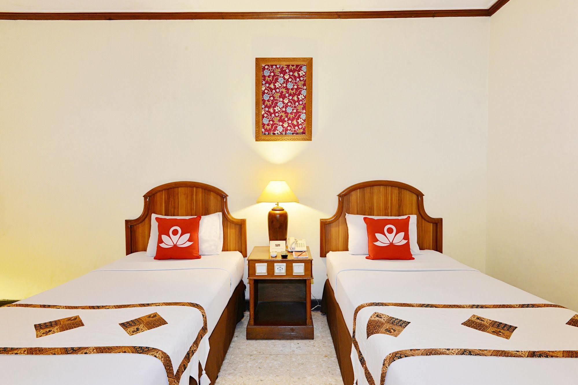 Pakualaman Zen Rooms Jogja Cendrawasih מראה חיצוני תמונה