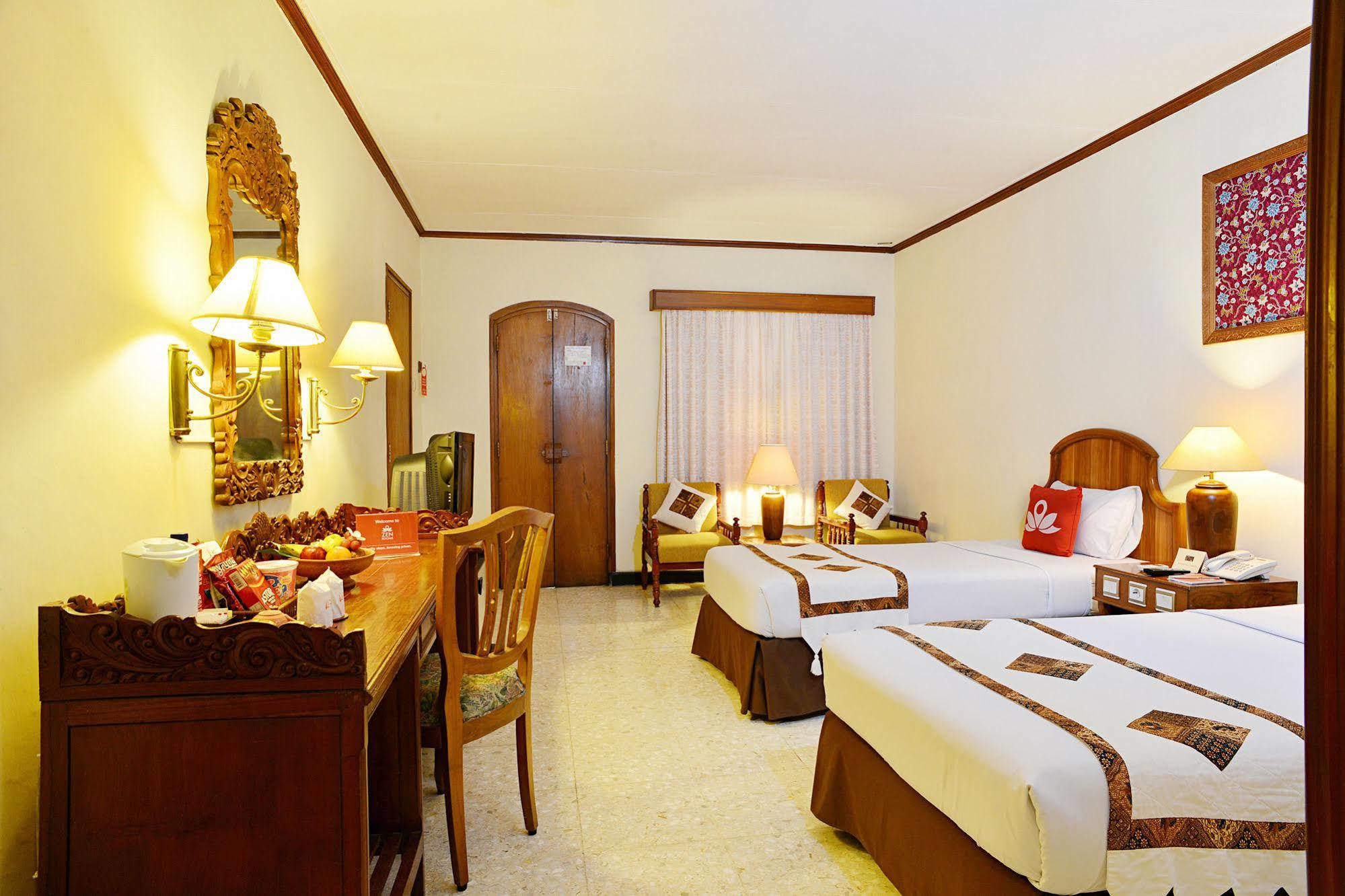 Pakualaman Zen Rooms Jogja Cendrawasih מראה חיצוני תמונה