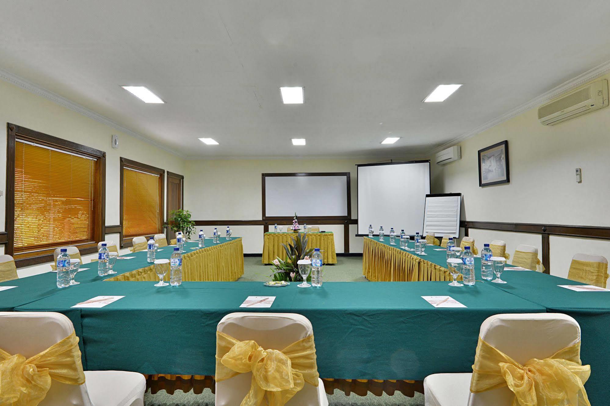 Pakualaman Zen Rooms Jogja Cendrawasih מראה חיצוני תמונה